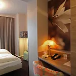 Grand Monopole Hotel 3*