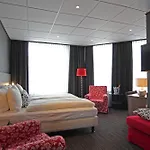 Grand Monopole Hotel