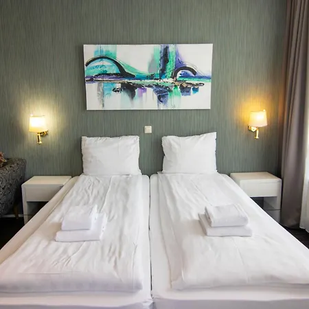 Grand Monopole Hotel 4*
