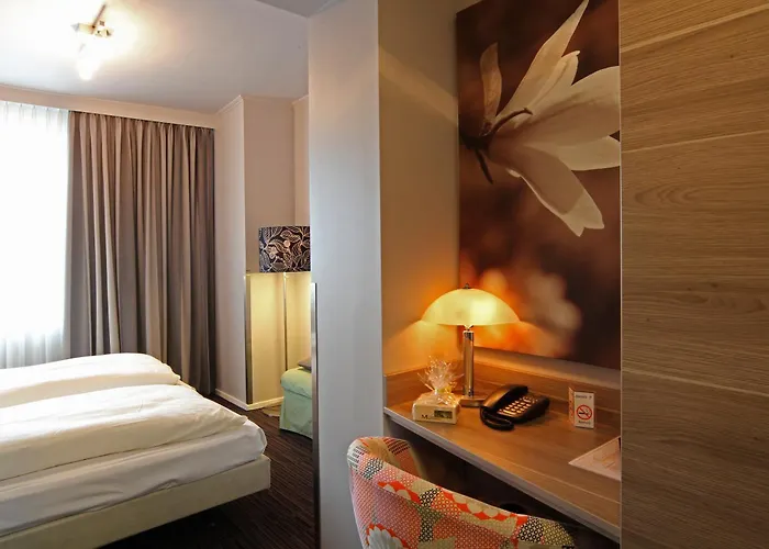 Grand Monopole Hotel 3*