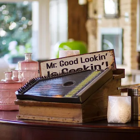 Grand Monopole Отель Валкенбург